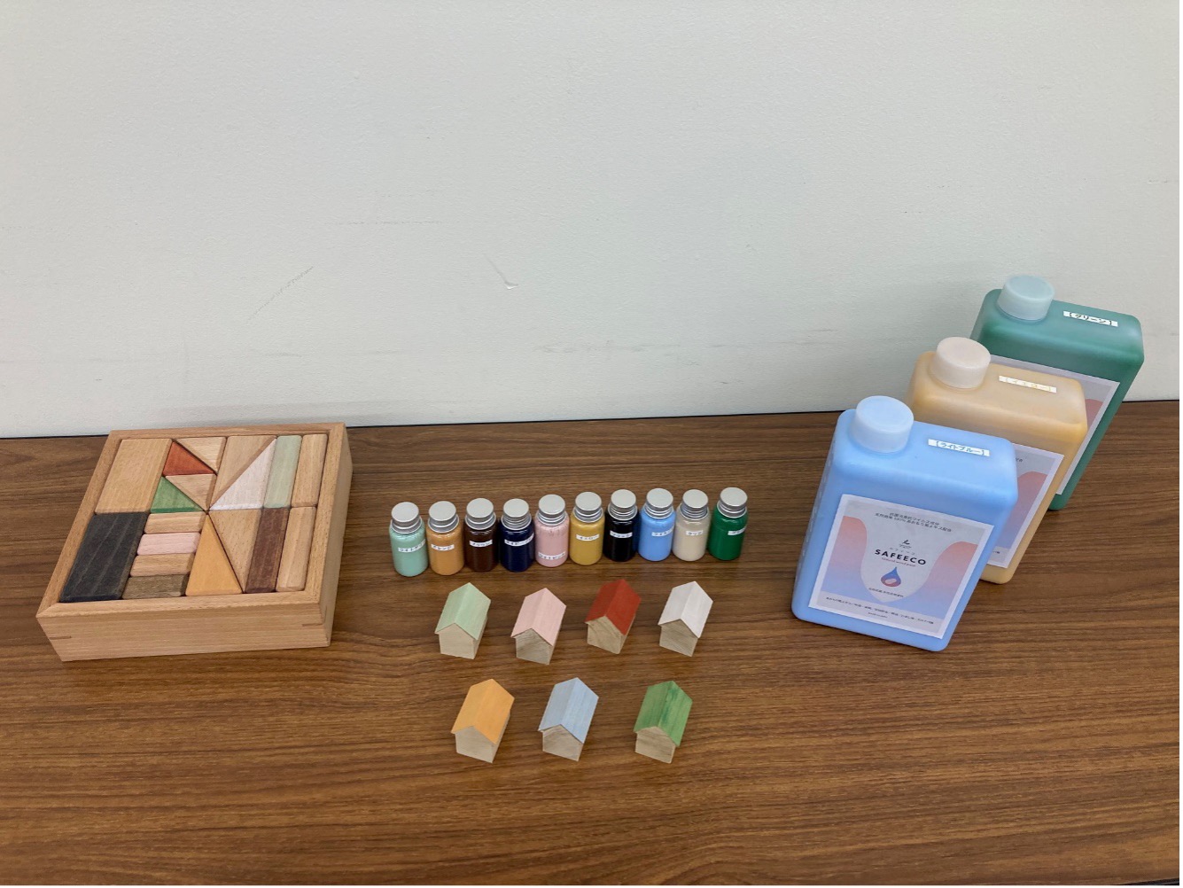 SAFEECO wood paint（セフィーコ ウッドペイント）